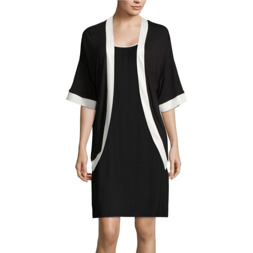 NWT Black Butterfly Women’s Pajama Robe